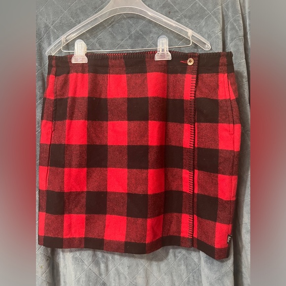 Woolrich Dresses & Skirts - Women's Buffalo Plaid Original Vintage Woolrich Mini Skirt Size 12